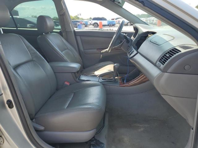 4T1BF32K04U586247 - 2004 TOYOTA CAMRY LE 银色 照片 7