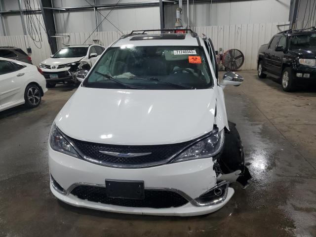 2C4RC1GG6JR185525 - 2018 CHRYSLER PACIFICA LIMITED WHITE photo 5
