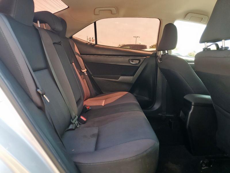 5YFBURHE0JP790196 - 2018 TOYOTA COROLLA L SILVER photo 10