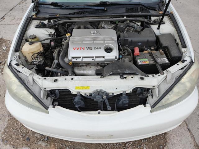 4T1BF32K64U073004 - 2004 TOYOTA CAMRY LE WHITE photo 11