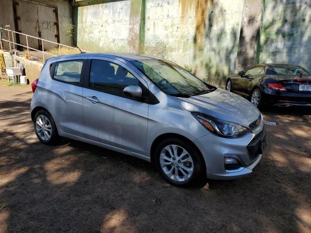 KL8CD6SA2LC427993 - 2020 CHEVROLET SPARK 1LT SILVER photo 4