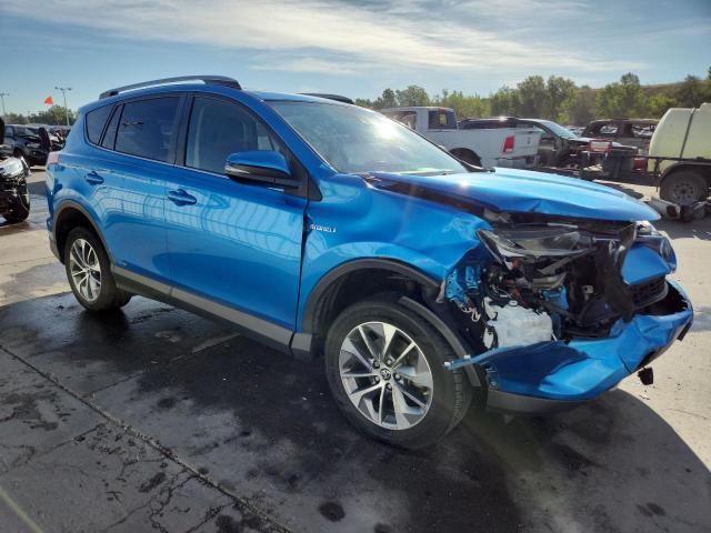 JTMRJREV5JD177988 - 2018 TOYOTA RAV4 HV LE Blau Foto 4