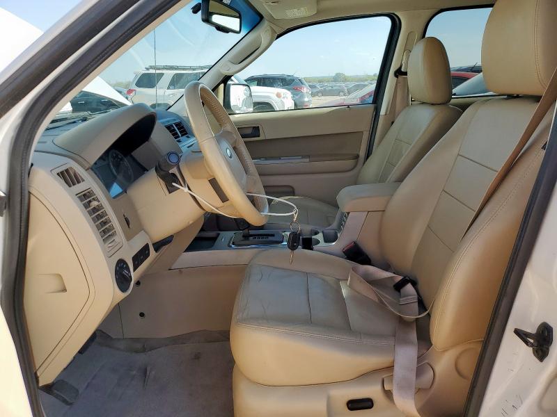 1FMCU0DG2BKA69557 - 2011 FORD ESCAPE XLT WHITE photo 7
