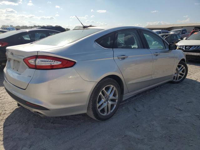 3FA6P0H78DR256616 - 2013 FORD FUSION SE SILVER photo 3