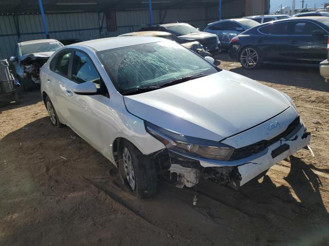 3KPF24AD6PE576738 - 2023 KIA FORTE LX WHITE photo 4