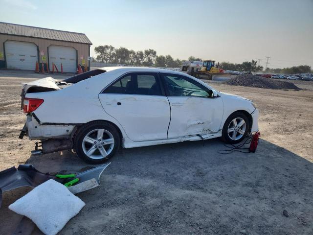 4T1BF1FK2CU548371 - 2012 TOYOTA CAMRY BASE WHITE photo 3