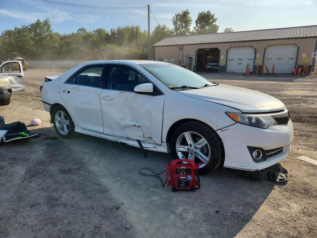 4T1BF1FK2CU548371 - 2012 TOYOTA CAMRY BASE WHITE photo 4