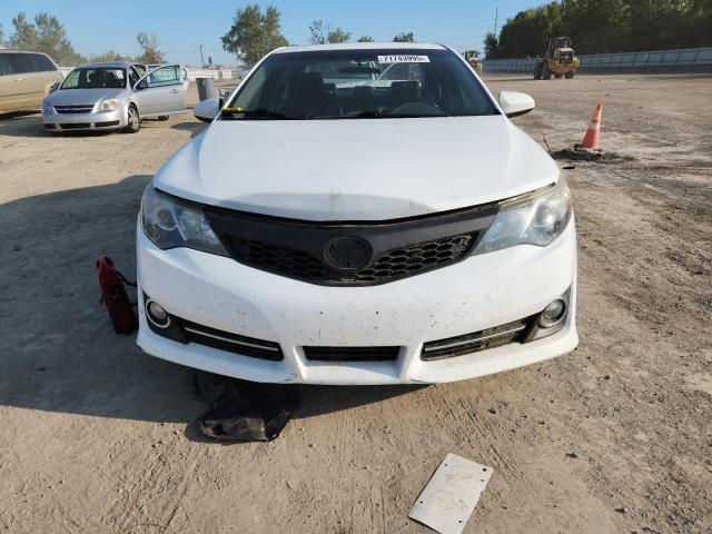 4T1BF1FK2CU548371 - 2012 TOYOTA CAMRY BASE WHITE photo 5