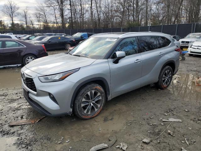 5TDGZRAH5LS500105 - 2020 TOYOTA HIGHLANDER XLE ვერცხლისფერი ფოტო 1