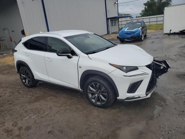 JTJYARBZ5J2103241 - 2018 LEXUS NX 300 BASE Biały zdjęcie 4