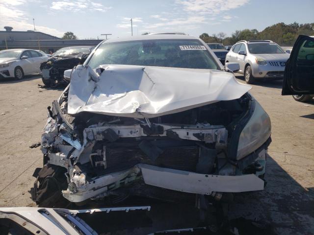 1G11G5SX9DF190996 - 2013 CHEVROLET MALIBU 3LT თეთრი ფოტო 5