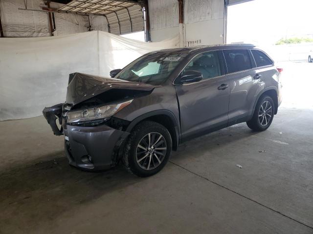 2019 TOYOTA HIGHLANDER SE, 