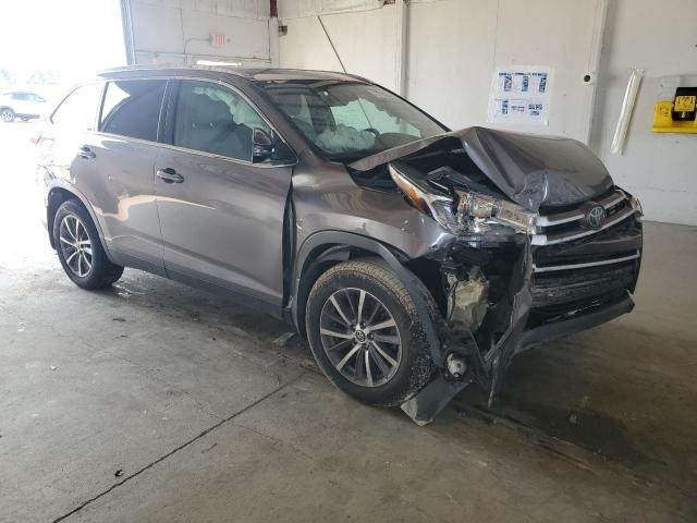 5TDJZRFH7KS712324 - 2019 TOYOTA HIGHLANDER SE GRAY photo 4