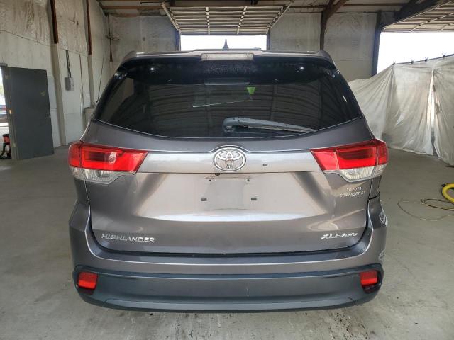 5TDJZRFH7KS712324 - 2019 TOYOTA HIGHLANDER SE GRAY photo 6