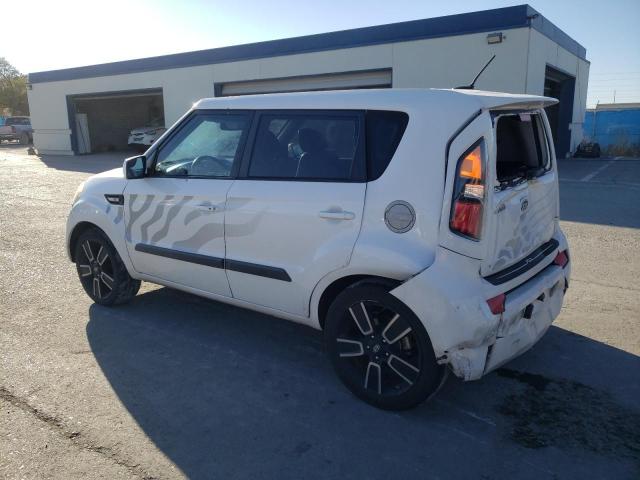 KNDJT2A20B7276096 - 2011 KIA SOUL + WHITE photo 2