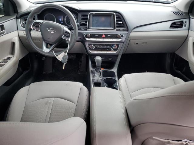 5NPE24AF6KH786807 - 2019 HYUNDAI SONATA SE SILVER photo 8