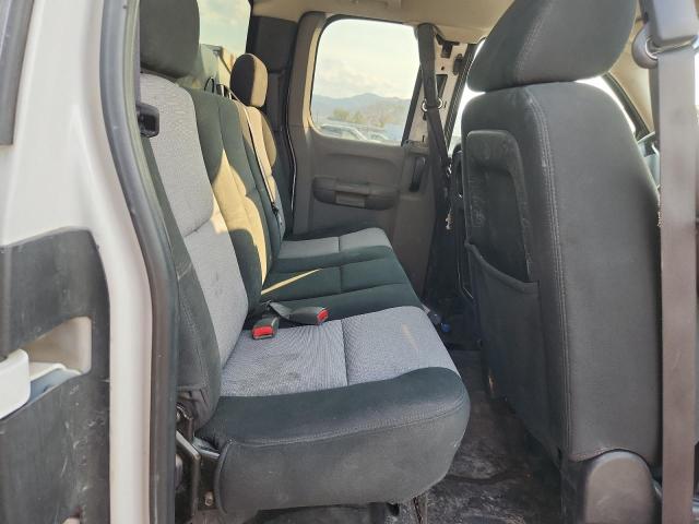 1GCHK29KX7E589715 - 2007 CHEVROLET SILVERADO K2500 HEAVY DUTY WHITE photo 10