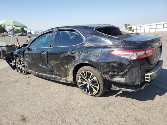 4T1B11HK2JU093627 - 2018 TOYOTA CAMRY L BLACK photo 2