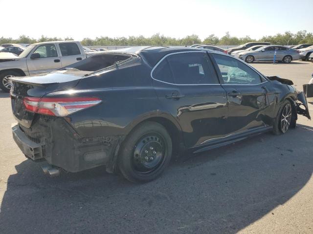 4T1B11HK2JU093627 - 2018 TOYOTA CAMRY L BLACK photo 3