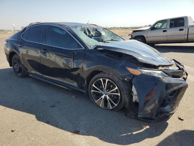 4T1B11HK2JU093627 - 2018 TOYOTA CAMRY L BLACK photo 4