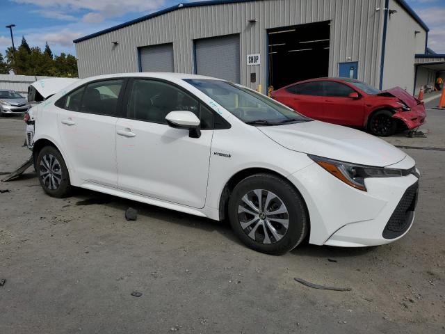 JTDEAMDEXMJ025861 - 2021 TOYOTA COROLLA LE WHITE photo 4