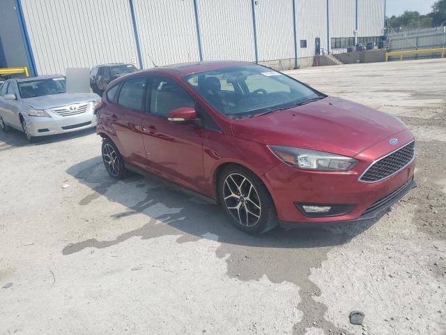 1FADP3M20HL336564 - 2017 FORD FOCUS SEL MAROON photo 4