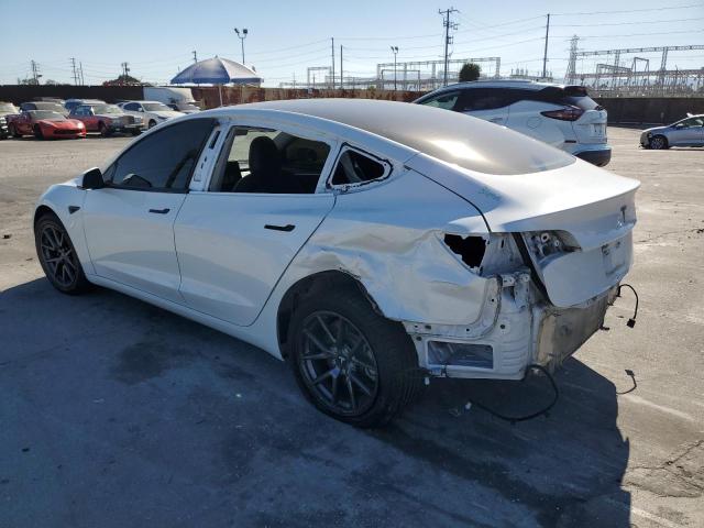 5YJ3E1EA9NF306791 - 2022 TESLA MODEL 3 WHITE photo 2