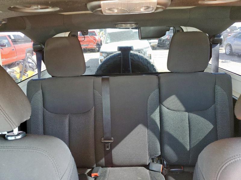 1C4BJWDG1GL114940 - 2016 JEEP WRANGLER U SPORT أبيض صورة 10