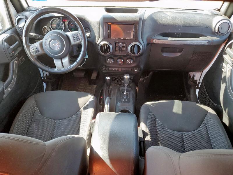 1C4BJWDG1GL114940 - 2016 JEEP WRANGLER U SPORT أبيض صورة 8
