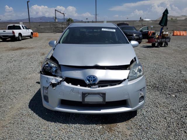 JTDKN3DUXA0077906 - 2010 TOYOTA PRIUS Күміс фото 5