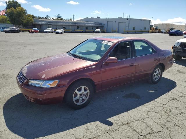 1999 TOYOTA CAMRY LE, 