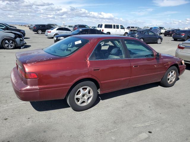 JT2BG22K9X0264433 - 1999 TOYOTA CAMRY LE RED photo 3