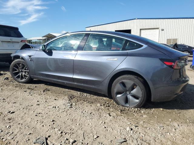 5YJ3E1EA1LF659748 - 2020 TESLA MODEL 3 GRAY photo 2