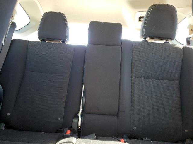 JTMWFREV0HJ127628 - 2017 TOYOTA RAV4 XLE WHITE photo 10