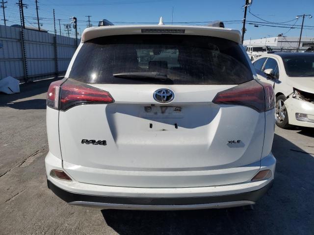 JTMWFREV0HJ127628 - 2017 TOYOTA RAV4 XLE WHITE photo 6