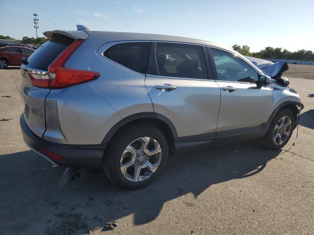 2HKRW2H54JH631355 - 2018 HONDA CR-V EX SILVER photo 3