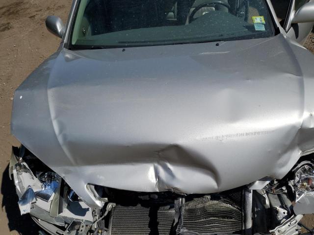 4T1BF30K14U579715 - 2004 TOYOTA CAMRY LE 银色 照片 11