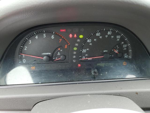 4T1BF30K14U579715 - 2004 TOYOTA CAMRY LE 银色 照片 9