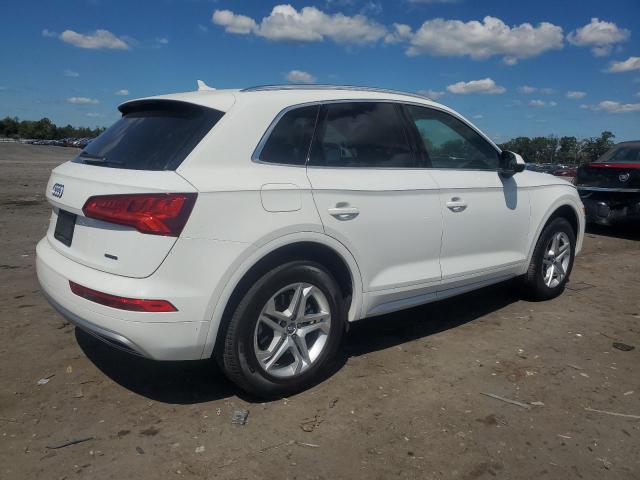 WA1ANAFY3K2096152 - 2019 AUDI Q5 PREMIUM თეთრი ფოტო 3