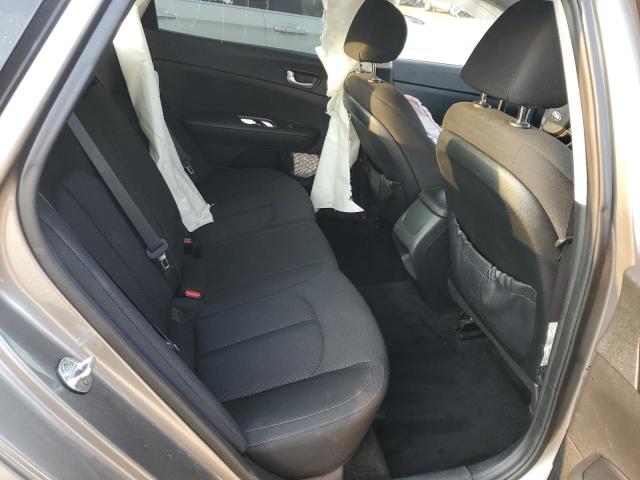 5XXGT4L37JG185361 - 2018 KIA OPTIMA LX თაფლისფერი ფოტო 10