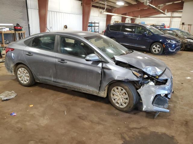 3KPC24A38JE017211 - 2018 HYUNDAI ACCENT SE Серый фото 4