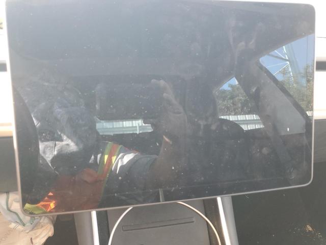 5YJ3E1EA7KF298086 - 2019 TESLA MODEL 3 黑色 照片 9