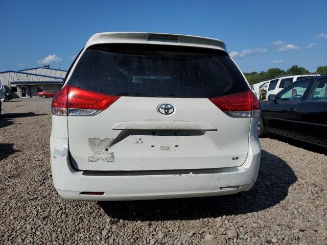 5TDKK3DC2CS274004 - 2012 TOYOTA SIENNA LE WHITE photo 6