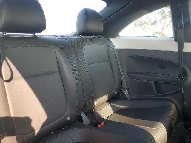 3VWHP7AT4CM622602 - 2012 VOLKSWAGEN BEETLE 白色 照片 10