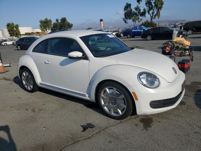3VWHP7AT4CM622602 - 2012 VOLKSWAGEN BEETLE 白色 照片 4
