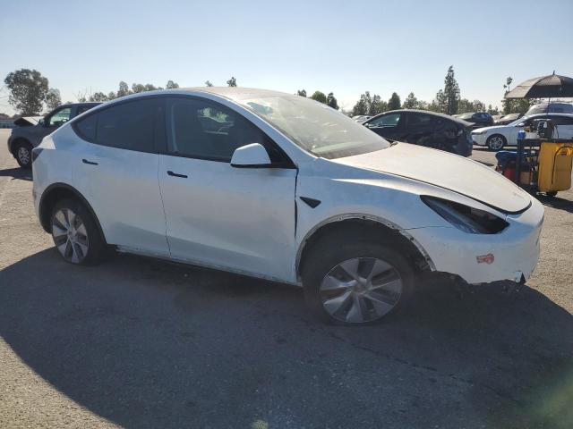7SAYGDEE0PA093981 - 2023 TESLA MODEL Y WHITE photo 4