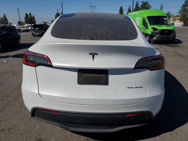7SAYGDEE0PA093981 - 2023 TESLA MODEL Y WHITE photo 6