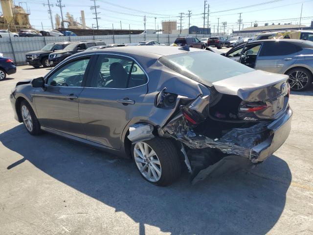 4T1C11AK8PU829929 - 2023 TOYT CAMRY LE GRAY photo 2