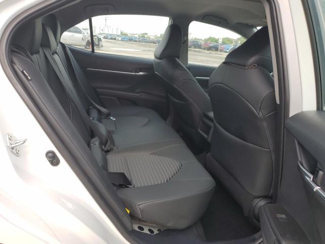 4T1G11AK5RU875884 - 2024 TOYOTA CAMRY SE NIGHT SHADE WHITE photo 10