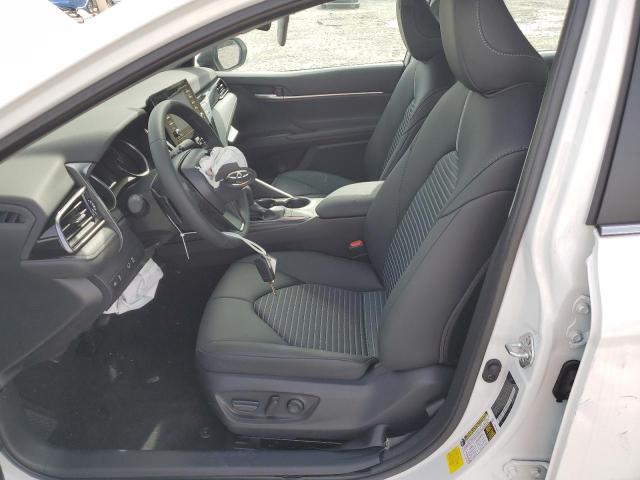 4T1G11AK5RU875884 - 2024 TOYOTA CAMRY SE NIGHT SHADE WHITE photo 7